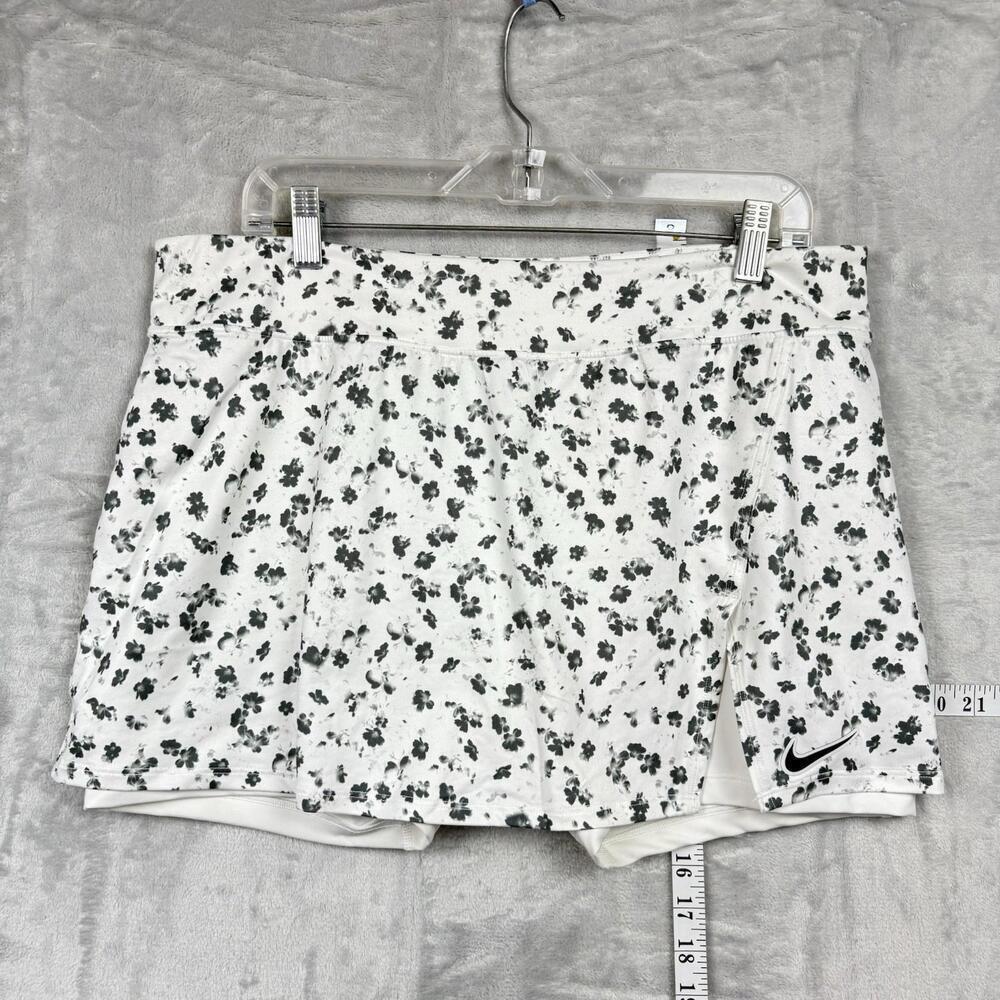 Nike Dri-FIT White Floral Skort Women’s Size XL Built-In Shorts Tennis Golf Gym